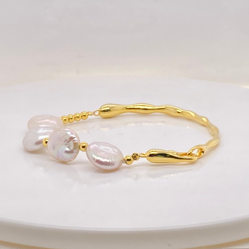 Gold Freshwater Pearl Bangle